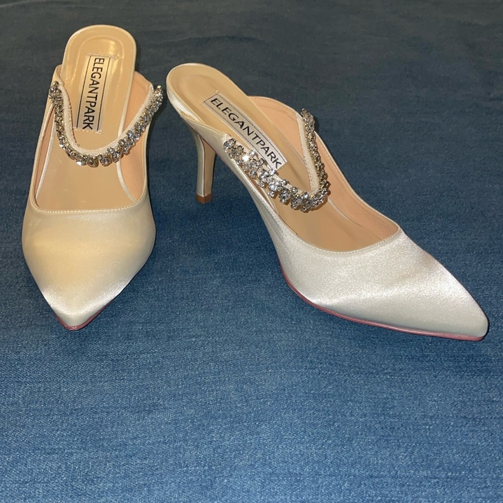 Brand new never worn bridal heel